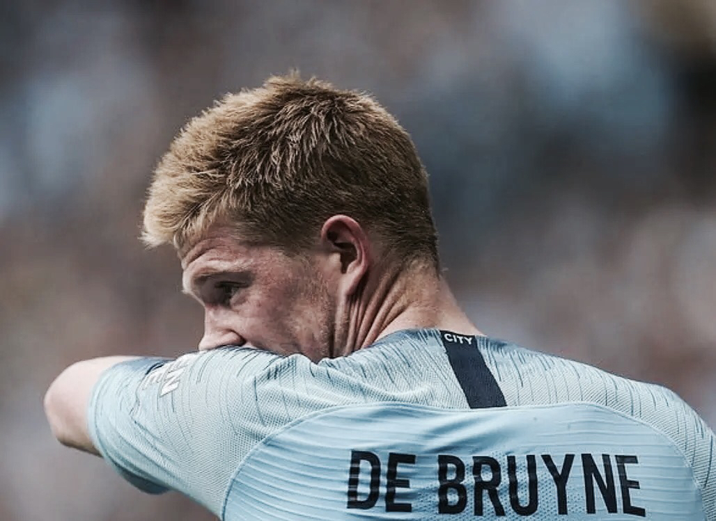 错失绝平机会，帕罗特补时阶段勺子点球打飞（补时勺子点球失手，帕罗特错过绝平良机）