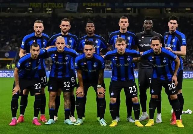 巴萨vs阿拉维斯：莱万、亚马尔、拉菲尼亚首发，贝尔纳尔出战（巴萨战阿拉维斯：莱万、亚马尔、拉菲尼亚先发，贝尔纳尔登场）