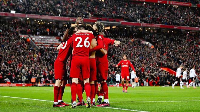 巴甲半场：克里斯蒂安头球破僵，克鲁塞罗暂1-0博塔弗戈（巴甲半场战报：克里斯蒂安头球先拔头筹，克鲁塞罗暂1-0领先博塔弗戈）