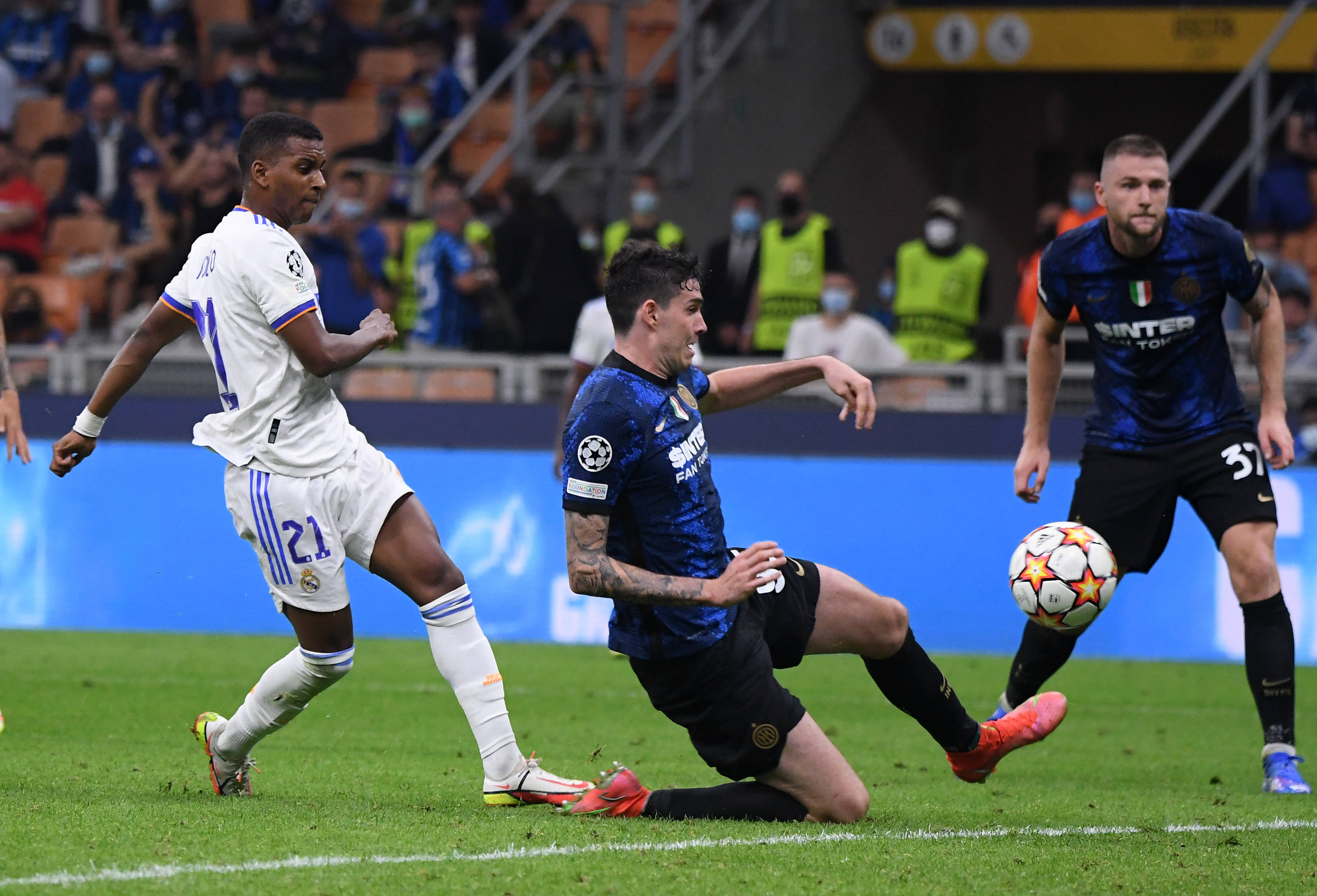 官方：天空体育获得2027-2031年欧联杯与欧协联的转播权（官方确认：天空体育获2027-2031年欧联杯与欧协联转播权）