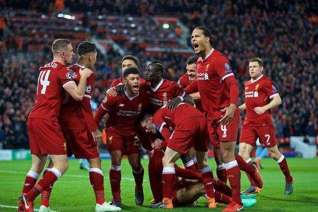 消息人士称，利物浦已开启谈判，有意以5000万英镑签下德甲顶级球员之一。（传利物浦启动谈判，拟斥资5000万英镑签下德甲顶级球星之一）