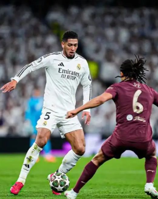 足球世界杯新晋黑马诞生，打法凶猛引世界关注（足球世界杯黑马崛起，凶悍打法引发全球关注）