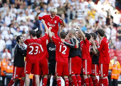 卡莱尔：其他老将遇到我们这样的情况会装病，西卡却全力以赴（卡莱尔：换作其他老将或装伤避战，西卡仍拼尽全力）