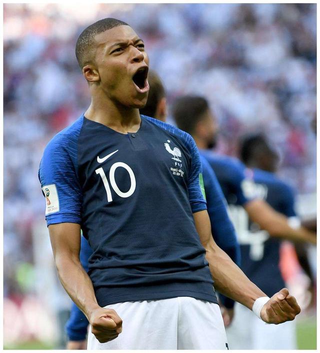 希勒：伊萨克表现不佳有很多原因，但别再拿缺少季前训练说事（希勒：伊萨克状态不佳有诸多因素，但别再拿季前训练不足当借口）